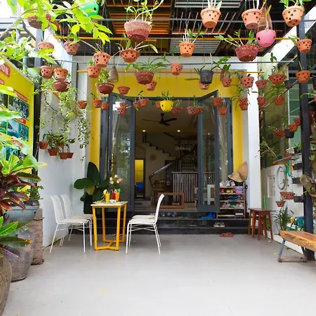 Coral Riverside Homestay & Hostel Hoi An Exterior photo