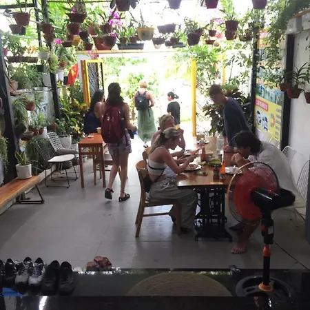 Coral Riverside Homestay & Hostel Hoi An Exterior photo