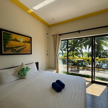 Coral Riverside Homestay & Hostel Hoi An Exterior photo