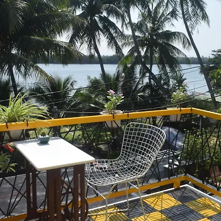 Coral Riverside Homestay & Hostel Hoi An Exterior photo