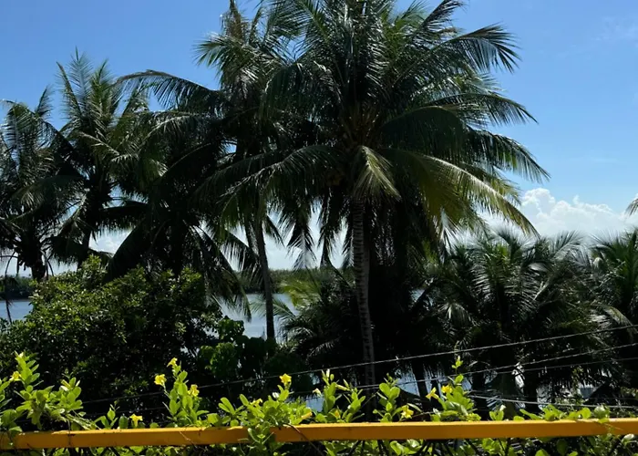 Coral Riverside Homestay & Hostel