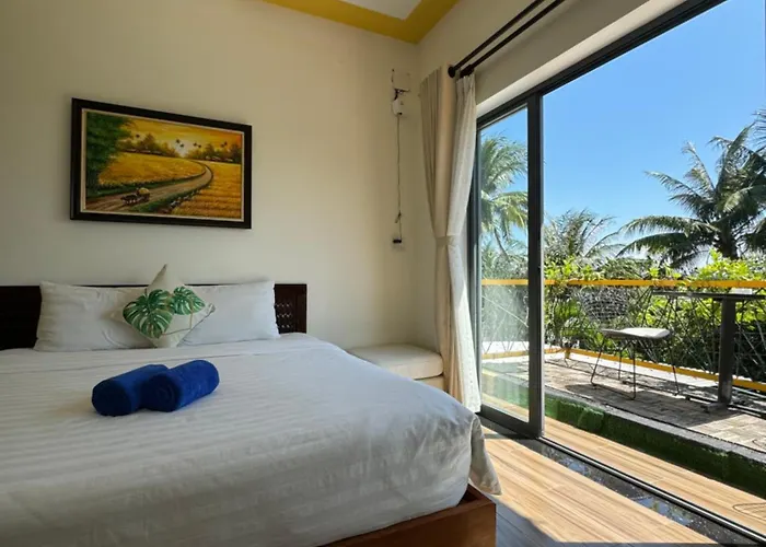 Coral Riverside Homestay & Hostel