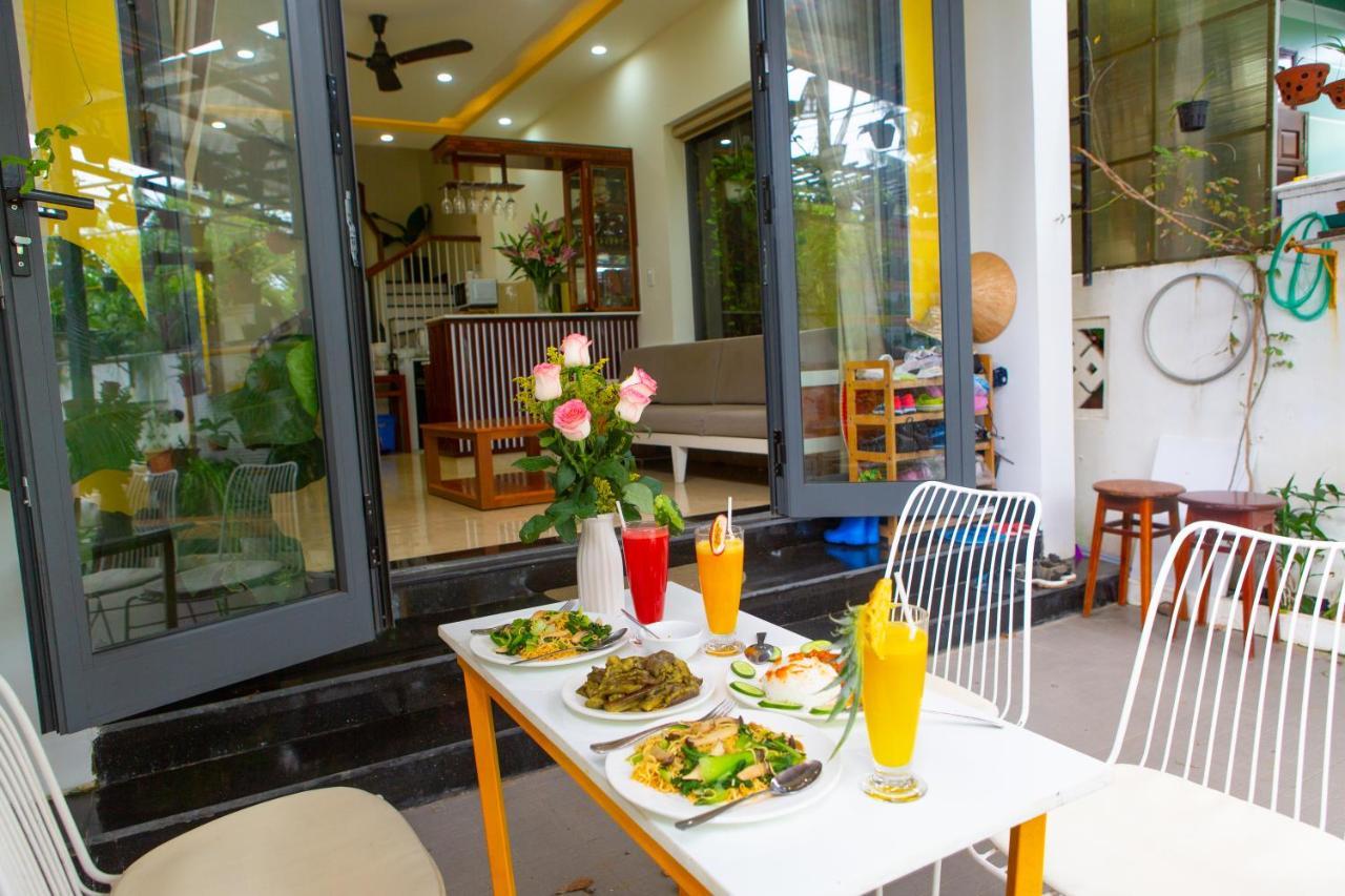 Homestay Coral Riverside & Hoi An