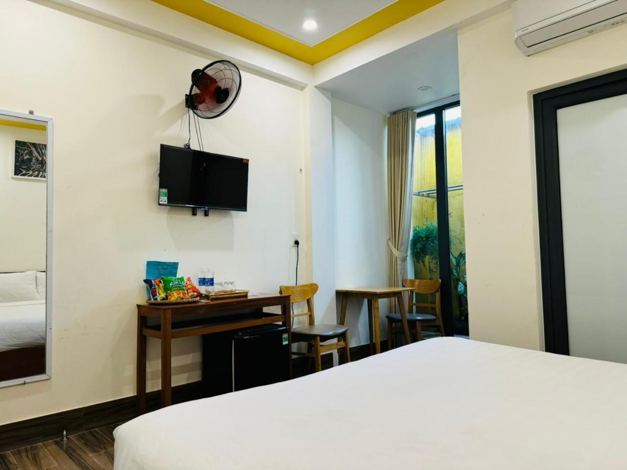 Coral Riverside &